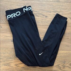 Black Nike Pro Women's Mid-Rise Mesh-Paneled Leggings
